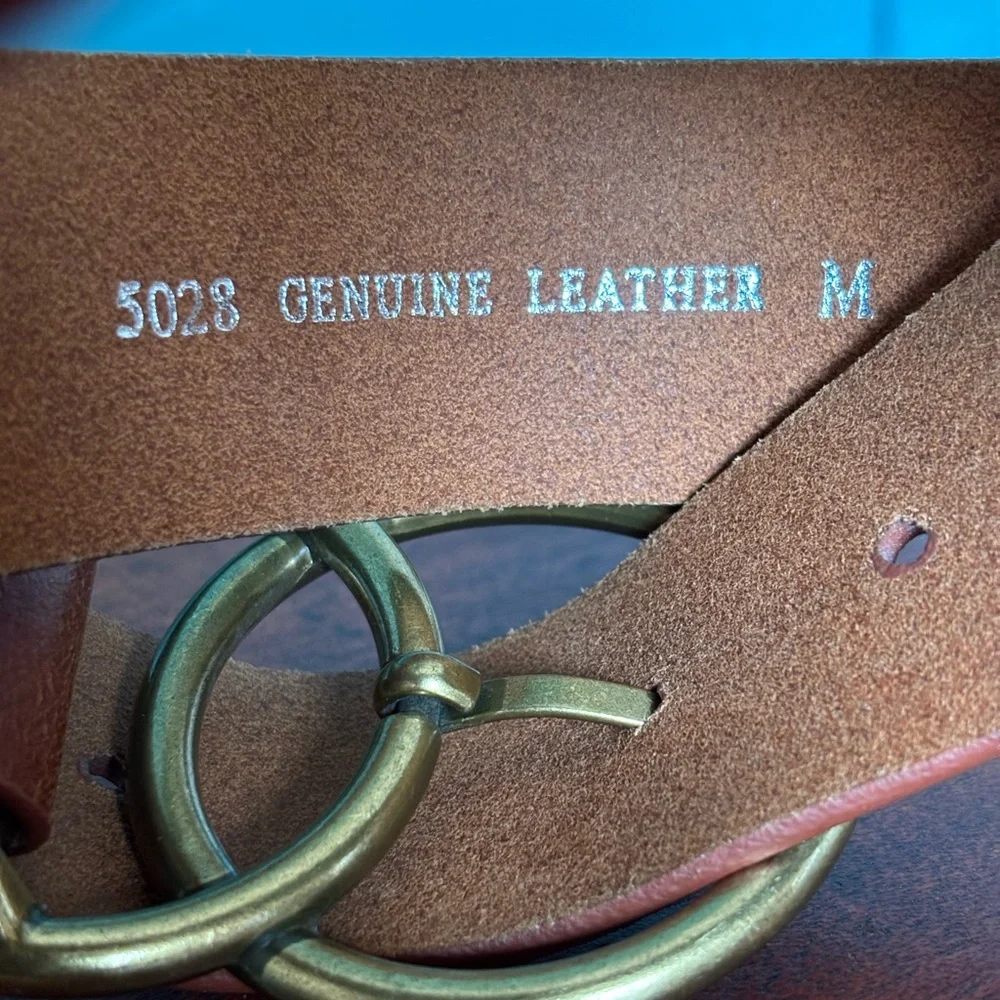 Brown Leather Belt with Brass Buckle Size Medium - Picture 3 of 4